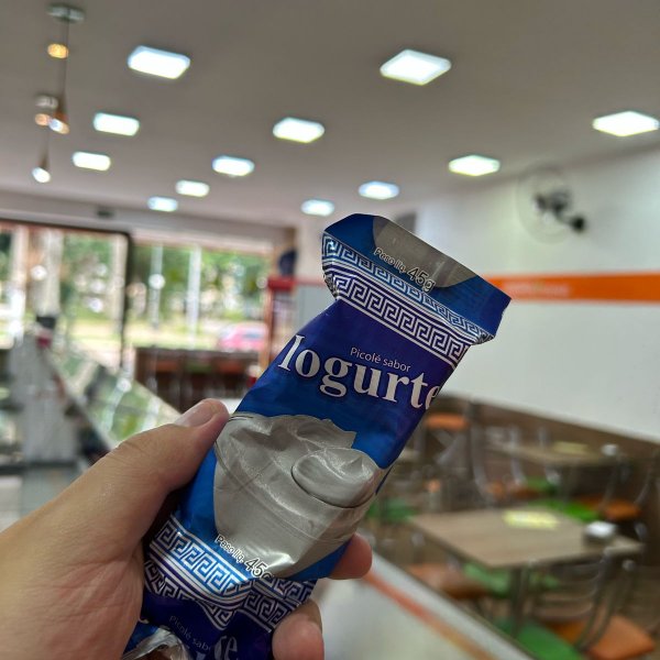 PICOLÉ DE FRUTAS VERMELHAS