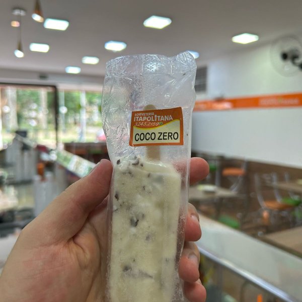 PICOLÉ SEM ADIÇÃO DE COCO BRANCO